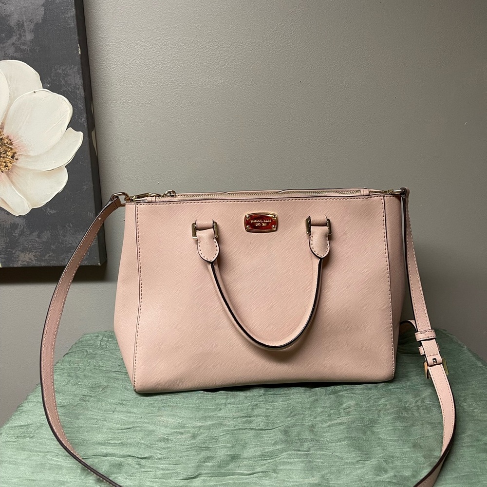 Michael Kors Light Pink Handbag